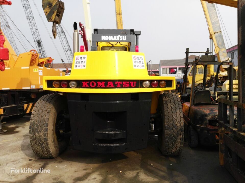 внедорожный погрузчик Komatsu FD400